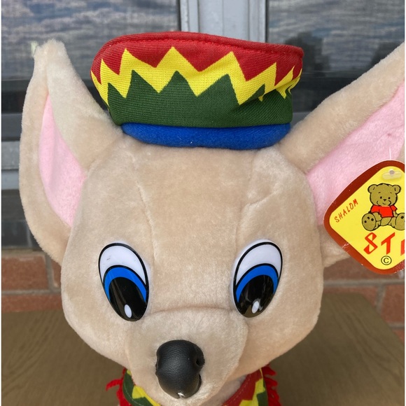 Adorable chihuahua stuffed animal wearing a Mexican sombrero 😃❤️❤️ - Picture 5 of 11